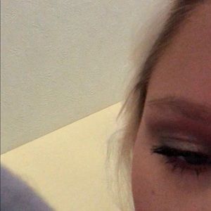 Meet your Posher, Holly